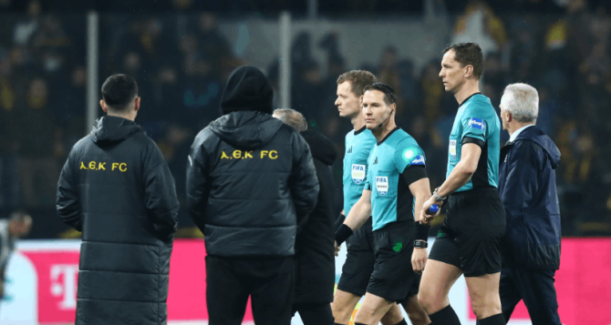 Η προπαγάνδα έπεσε με τα… VARίσια πέναλτι – Δεν δόθηκε πέναλτι στη Λεβερκούζεν με τον Ολυμπιακό Η προπαγάνδα έπεσε με τα… VARίσια πέναλτι – Δεν δόθηκε πέναλτι στη Λεβερκούζεν με τον Ολυμπιακό