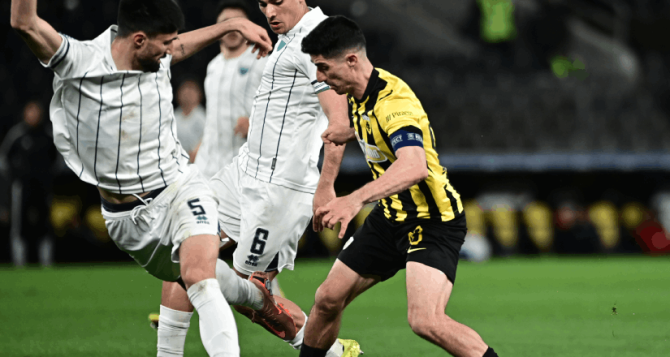 Μάνταλος: «Τρεις υπερπολύτιμοι βαθμοί, πρώτη φορά χάρηκα περισσότερο το γκολ απ’ την ασίστ»