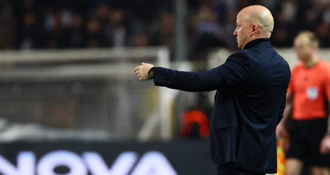 Νίκολιτς: «Δεν θέλω να σχολιάσω το πέναλτι αλλά υπάρχουν διαφορετικά κριτήρια» Νίκολιτς: «Δεν θέλω να σχολιάσω το πέναλτι αλλά υπάρχουν διαφορετικά κριτήρια»