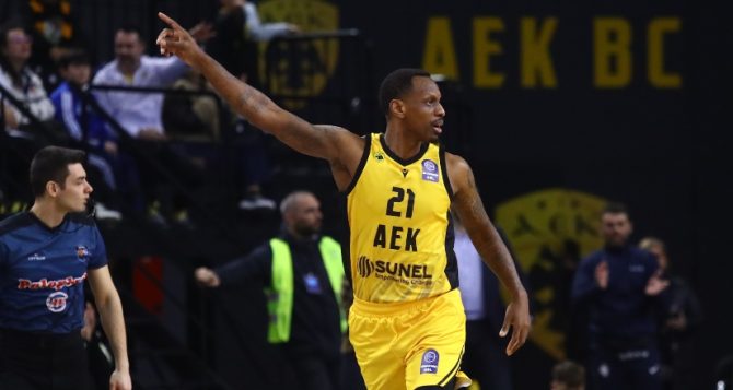 Η Βασίλισσα των ανατροπών «καθάρισε» και το Μαρούσι!