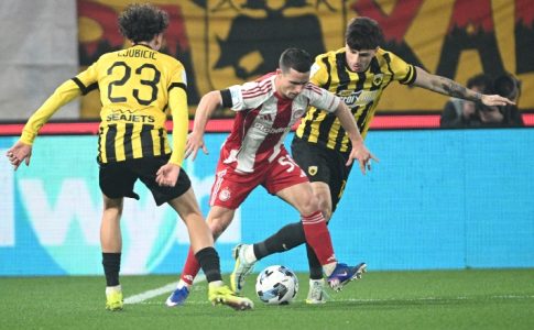 Σε ακρόαση από τη ΔΕΑΒ ο Ποντένσε για πράξη παρότρυνσης σε βία στο ντέρμπι με την ΑΕΚ