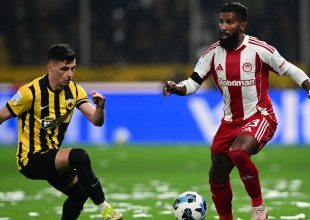 Πανηγυρίζει με Λιόλιου την ισοπαλία ο Ροντινέι (ΦΩΤΟ)