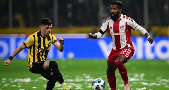 Πανηγυρίζει με Λιόλιου την ισοπαλία ο Ροντινέι (ΦΩΤΟ)