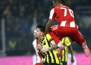 Η γονατιά-καρατιά του Μπρούνο στον Ρότα δόθηκε… πλάγιο αουτ (ΦΩΤΟ)