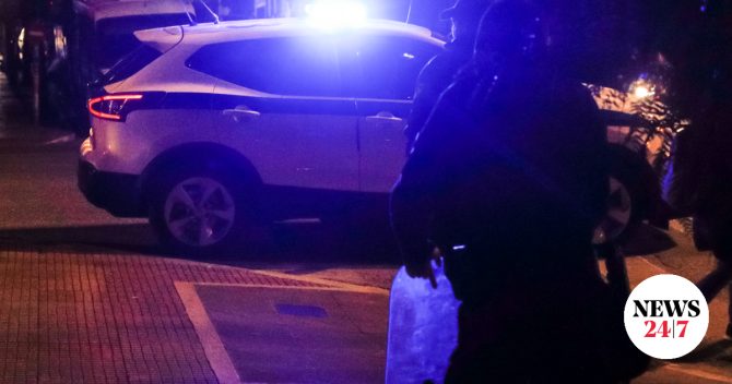 Συνελήφθη γνωστός τράπερ μετά από καταδίωξη στα Πατήσια