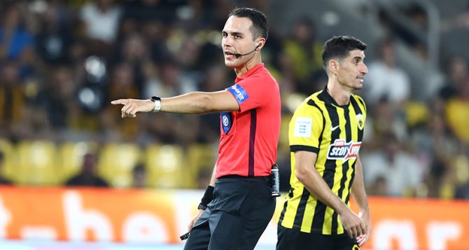 Στέλνουν Πολυχρόνη με Ευαγγέλου στο VAR στο ΑΕΚ – ΑΕΛ Στέλνουν Πολυχρόνη με Ευαγγέλου στο VAR στο ΑΕΚ – ΑΕΛ