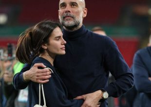 Γκουαρδιόλα: Η αγκαλιά με την κόρη του στο Γουέμπλεϊ που συγκίνησε μετά την κατάκτηση του Carabao Cup