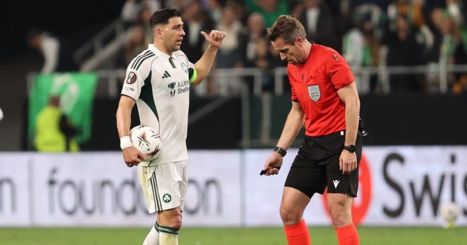 Παναθηναϊκός: “Η φάση του δεύτερου γκολ έχει ξεκινήσει από πεντακάθαρο φάουλ στον Καλάμπρια”