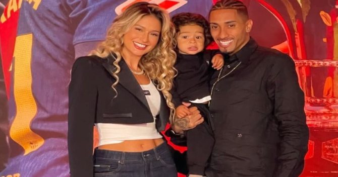 Μπαρτσελόνα: Ο Ραφίνια χάρισε την μπάλα του χατ-τρικ στον γιο του και η αντίδρασή του έγινε viral