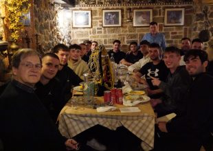 Στη γιορτή της ΑΕΚ για την κατάκτηση του πρωταθλήματος Εφήβων της ΕΣΚΑ ο Νικολόπουλος