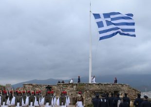 Stoiximan Super League: Τα Χρόνια Πολλά των ομάδων για την επέτειο της 25ης Μαρτίου