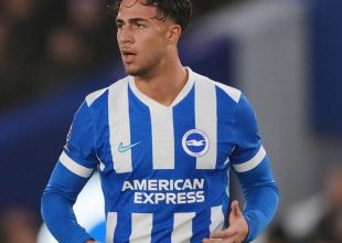 Μπράιτον: Ο Κωστούλας είναι στον πάγκο των γλάρων για το παιχνίδι με τη Λίβερπουλ