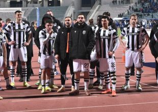 ΠΑΟΚ: Το σύνθημα των οπαδών μόλις τους πλησίασαν οι παίκτες και η συγγνώμη