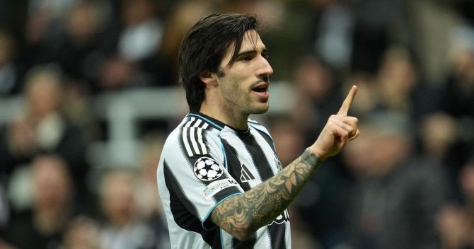 Μάντσεστερ Γιουνάιτεντ: Τονάλι ο κορυφαίος καλοκαιρινός στόχος της για τη μεσαία γραμμή