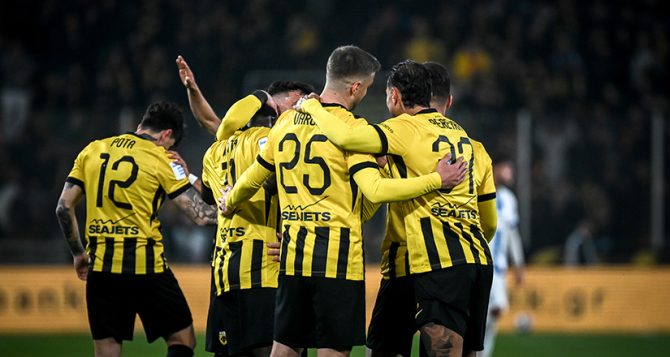 Τριάρα η ΑΕΚΑΡΑ του Νίκολιτς που μπαίνει μόνη πρώτη στα play offs