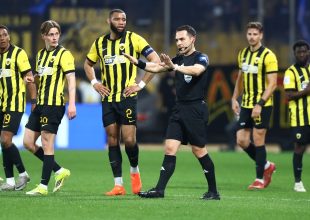 Η φοβερή απάντηση του Πολυχρόνη για το χέρι του Μούργου