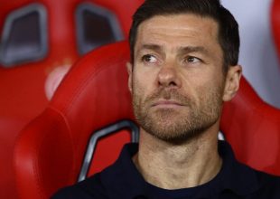 Λίβερπουλ: Ο Τσάμπι Αλόνσο είναι έτοιμος να αναλάβει τους κόκκινους, σύμφωνα με την BILD