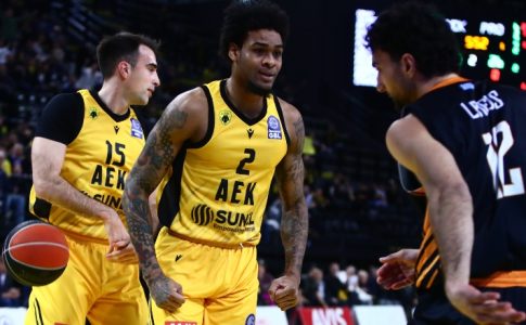 Μπράουν: «Χαίρομαι που μένω στην ΑΕΚ, ανυπομονώ για τη συνέχεια»