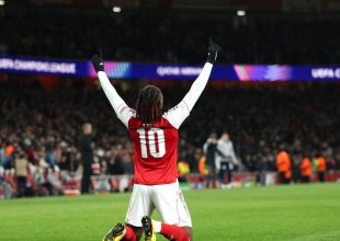 Άρσεναλ – Λεβερκούζεν: Γκολάρα του Έζε που τρέλανε το Έμιρεϊτς για το 1-0 των κανονιέρηδων