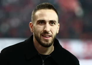 Ολυμπιακός: Οι υψηλές αποδοχές των Άμραμπατ και Ντε Φράι, η επιστροφή του Φορτούνη και ο Μασούρας