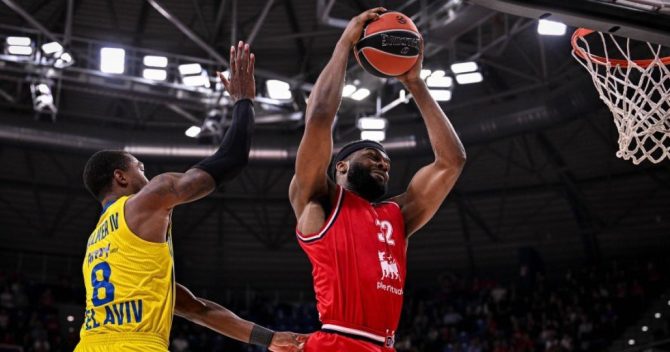 Στη λίστα της Μπαρτσελόνα ο Νίμπο για την επόμενη σεζόν