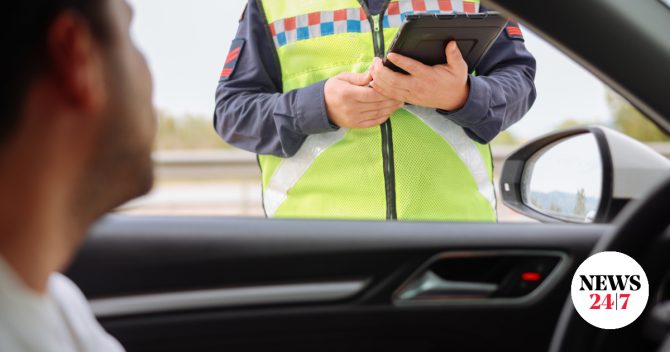 Παλλήνη: Συνελήφθη 55χρονος μετά από τροχαίο – Οδηγούσε μεθυσμένος με τα παιδιά του στο όχημα