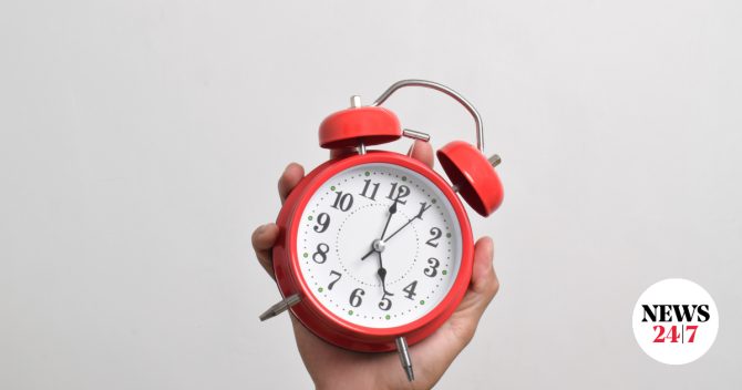 Αλλαγή ώρας 2026: Πότε γυρνάμε τα ρολόγια μια ώρα μπροστά