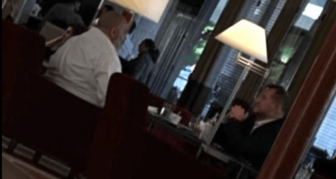 Ακούει κανείς; – Μια εβδομάδα πριν το Ολυμπιακός – ΑΕΛ συναντήθηκαν Καραπαπάς – Νταβέλης (ΦΩΤΟ) Ακούει κανείς; – Μια εβδομάδα πριν το Ολυμπιακός – ΑΕΛ συναντήθηκαν Καραπαπάς – Νταβέλης (ΦΩΤΟ)