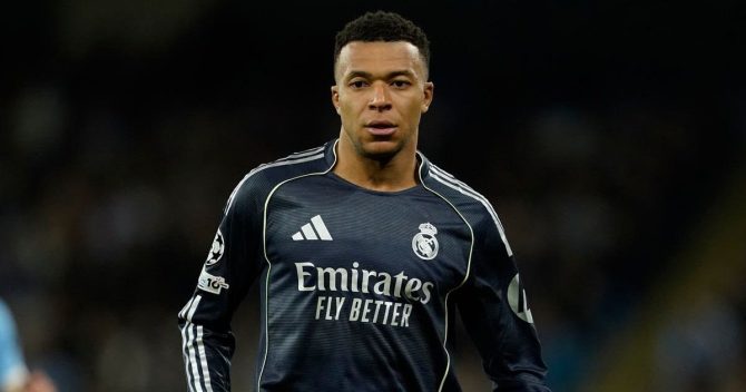 Εμπαπέ: «Το γόνατό μου έχει αναρρώσει πλήρως»