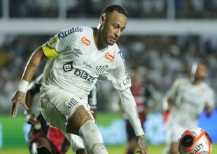 O Ρομάριο έστειλε αυστηρό μήνυμα στον Αντσελότι: “Ο Νεϊμάρ πρέπει να επιστρέψει στην εθνική Βραζιλίας”