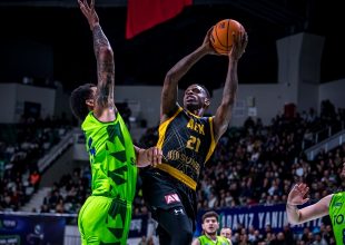 LIVE: ΑΕΚ – Τόφας