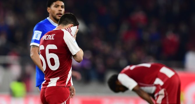 Γιούχα στο «Καραϊσκάκης» προς τους παίκτες του Ολυμπιακού!