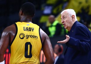 Σάκοτα: «Να συνεχίσουμε έτσι και να παίζουμε καλή άμυνα»