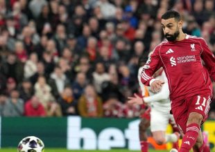 Λίβερπουλ – Γαλατάσαραϊ: Τραγική εκτέλεση πέναλτι από τον Σαλάχ στο κέντρο της εστίας, ο Τσακίρ απέκρουσε με τα πόδια