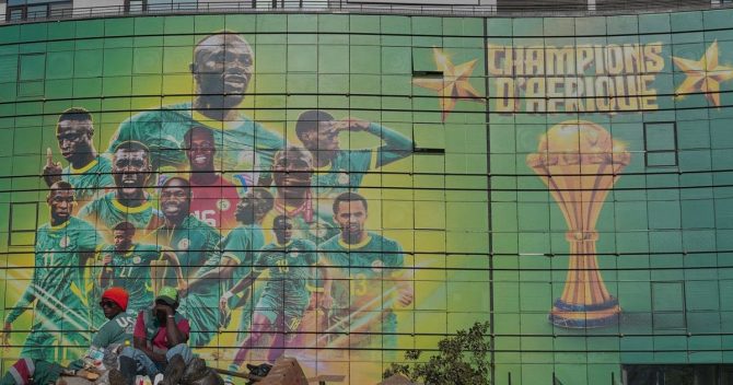 Εθνική Σενεγάλης: Παρουσιάζει το τρόπαιο του Copa Africa σε φιλικό στο Παρίσι, παρά την αφαίρεση του τίτλου της