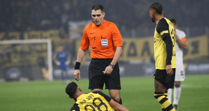 Ιταλός διαιτητής σφυρίζει το ΑΕΚ – Τσέλιε