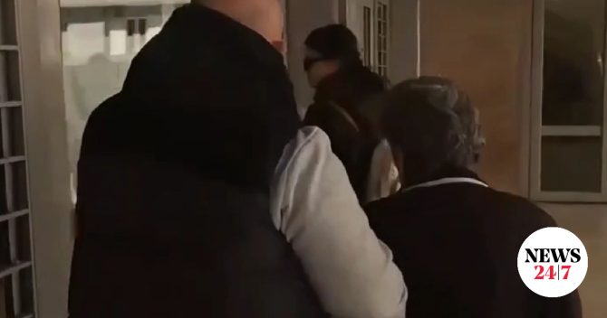 Θεσσαλονίκη: Υπό κράτηση η 77χρονη – O 82χρονος κείτονταν αβοήθητος στο πάτωμα για ώρες