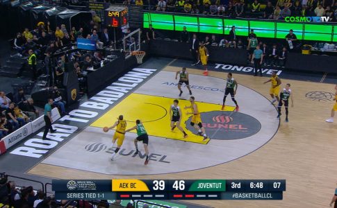 Τρομερό κάρφωμα του Χαραλαμπόπουλου πάνω στον Ρούζιτς (VID)