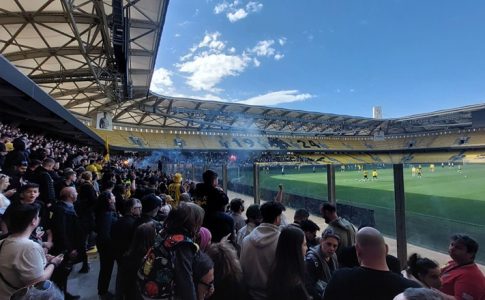 Τρέλα! Πάνω από 8.000 ΑΕΚτζήδες στην προπόνηση: Ομάδα και κόσμος ένα πριν τον ΠΑΟΚ (VID)