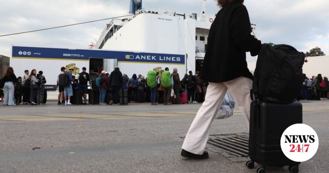 Επιστρέφουν οι εκδρομείς του Πάσχα – Συνεχείς οι αφίξεις πλοίων στα λιμάνια της Αττικής