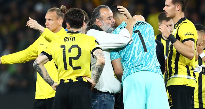 Στο πλευρό της ΑΕΚ ο Ηλιόπουλος μετά τη μεγάλη μάχη (VID)