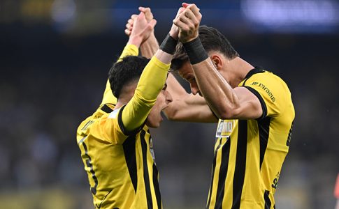 Στο +8 από ΠΑΟΚ και +5 από Ολυμπιακό η ΑΕΚ