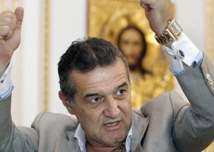 Μπεκάλι: “Τώρα αναλαμβάνει τον ρόλο του Μιρτσέα Λουτσέσκου ο Ραζβάν”