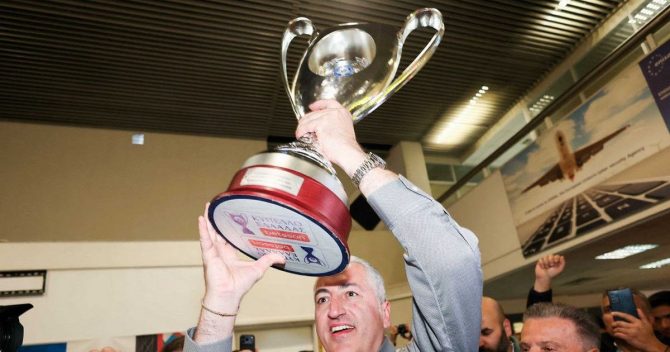 Μπούσης: “Τα λόγια δεν μπορούν να περιγράψουν τα συναισθήματα, περήφανος που με αποκαλείτε πρόεδρό σας”