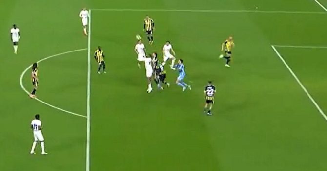 Τι έκανες ρε Έντερσον; Αδιανόητα λανθασμένη έξοδος του Βραζιλιάνου καταδίκασε τη Φενέρμπαχτσε στο 98′