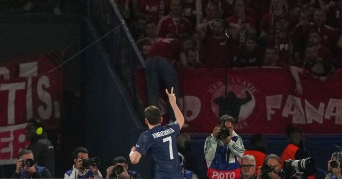 Παρί Σεν Ζερμέν – Μπάγερν Μονάχου: Ο Κβαρατσχέλια έδωσε προβάδισμα δύο τερμάτων με θεαματικό τρόπο