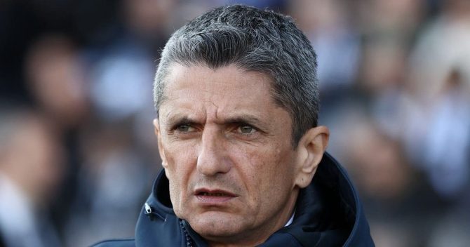 ΠΑΟΚ: Ο Λουτσέσκου δεν έκανε δηλώσεις και έφυγε απευθείας από την Τούμπα για το αεροδρόμιο