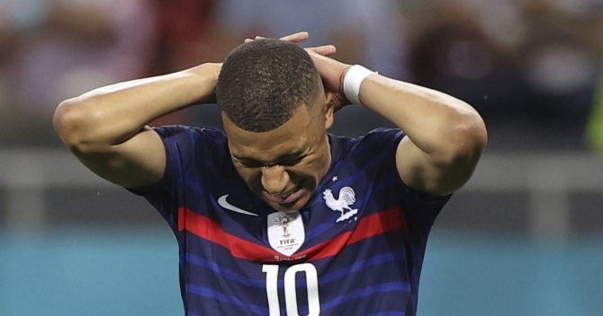 Εμπαπέ: “Με αποκαλούσαν μαϊμού, δεν ήθελα να ξαναπαίξω για την Γαλλία”