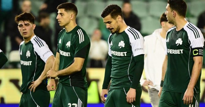 Παναθηναϊκός: Έντονες αποδοκιμασίες και στο φινάλε του ματς από τους οπαδούς του τριφυλλιού προς τους παίκτες