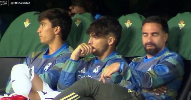 Ρεάλ: Το ασύλληπτο τρολάρισμα του Καρβαχάλ στον Αλεξάντερ-Άρνολντ κατά τη διάρκεια του αγώνα με την Μπέτις